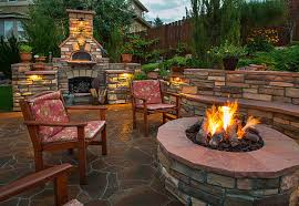 FIREPLACES & FIRE PITS